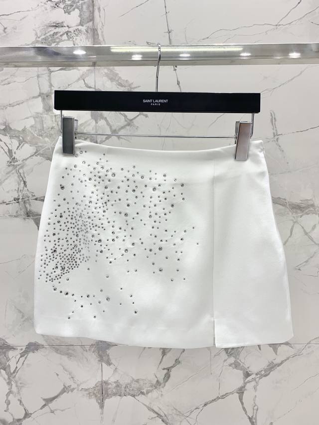 P400 * 圣家新款醋酸缎面料宽松版型 重工星空烫钻 Blingblng 高级 搭配同质地半裙 码数Sml 半裙 西服