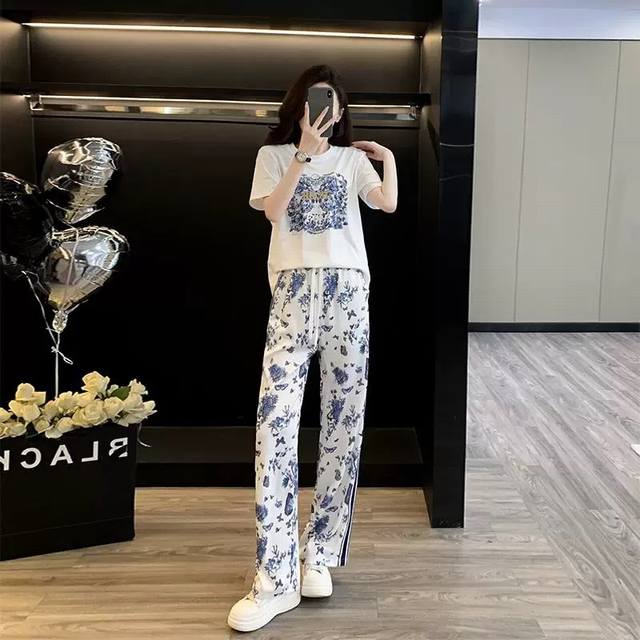 套装 时尚潮牌韩版运动休闲套装女高级感新款宽松百搭薄款两件套 尺码：S一Xxl M胸围码100肩宽40衣长61腰围66裤长103 每个码胸围平铺腰围相差4厘米，