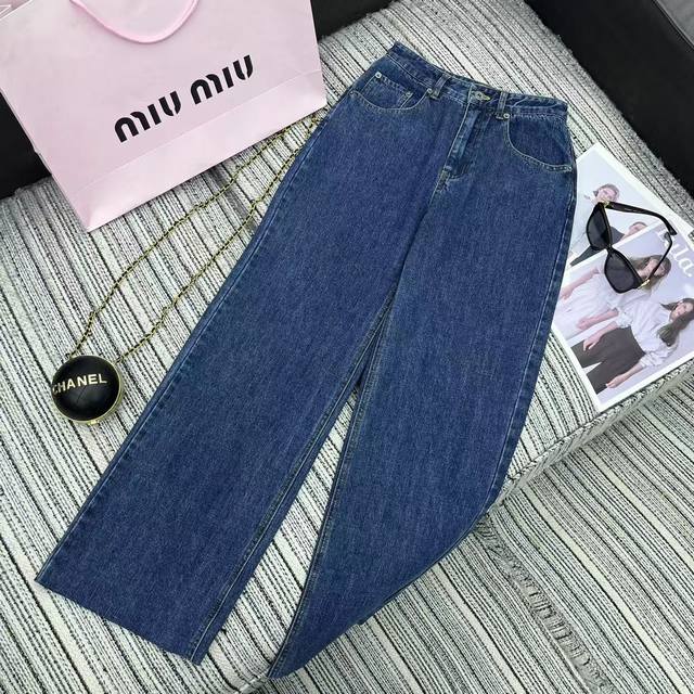 强烈推荐 25年早春夏系列 Miu*新款牛仔直筒裤 皮字母贴布绣点缀 洗水颜色好看 Sml