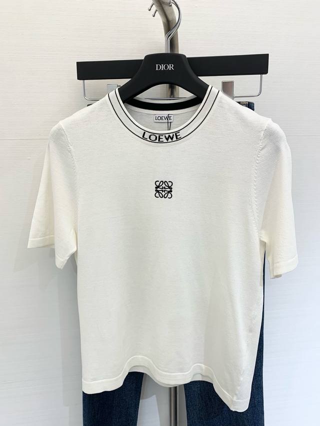 二色圆领短袖 刺绣图案修饰搭配！上身超級顯瘦 色 码数：