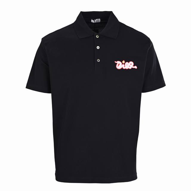 高版本 Dior迪奥Cd X Kaws 蛇年小标短袖Polo衫 原版定制 G全棉朱地布料，螺纹染色原版一致。灵感来自 Do And Kaws 限定系列。蛇年图案