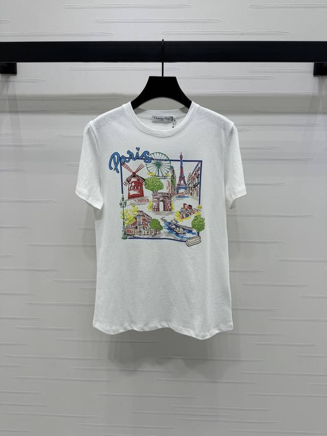 上新原单高端品质 Dio* 2025春夏新款系列！彩绘圆领印花定制Yb丝光全棉材质 透气舒适 质感十足 常规短袖T恤裁剪 采用克重纯棉制成 略带有弹力 呈现显瘦