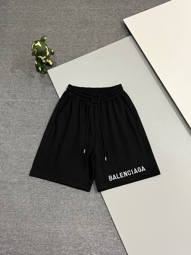 高品质] Balenciaga 巴黎世家，2025夏季新款经典短裤体闲五分裤，缕空刺绣英文Logo工艺， 区别市场普通版本，实打实重磅400克毛圈面料，不缩水不