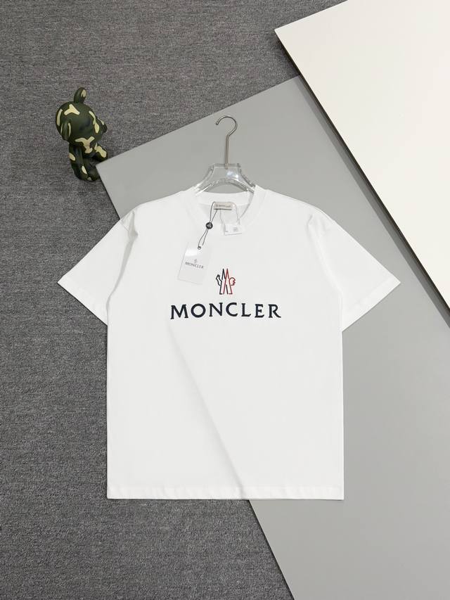 高品质] Moncler 蒙口Ss25春夏新款首发最新款短袖圆领T恤 高端订制 设计前卫时尚！品牌Logo前后幅刺绣重工艺设计 高端定制32支280克面料.手感