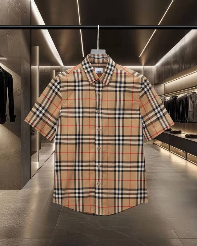 Bur 巴宝莉 Burberry爆款来袭 府绸款格子纹弹力棉府绸短袖衬衫系列 2025Ss官网新款短袖 衬衫 衬衣，精美工艺 高端版本，专柜定制面料 透气舒适度