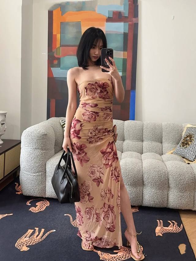 Magda 印花裹胸连衣裙！Sml