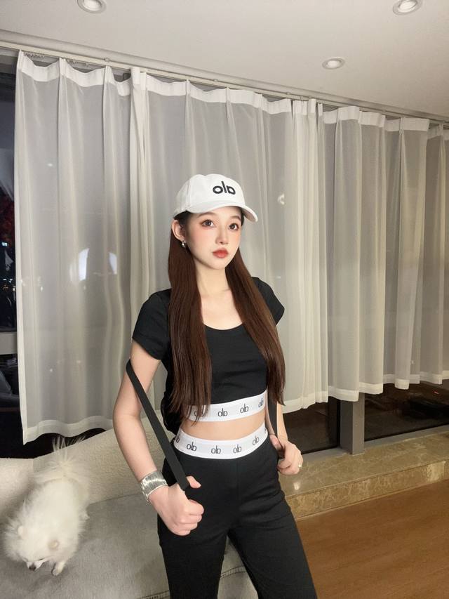 Aloyoga新款 字母Logo织带拼接瑜伽服运动套装！薄棉弹力修身U领短款上衣高腰显瘦直筒侧开叉阔腿休闲裤！黑色、灰色、 M码：肩宽37，胸围78，袖长12，