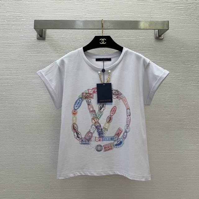 Louis*驴家Lv新款 高端定制纯棉面料！金色链条装饰七彩圆圈Logo印花宽松时尚翻边短袖T恤上衣！白色， M码：胸围96，袖长9，衣长56