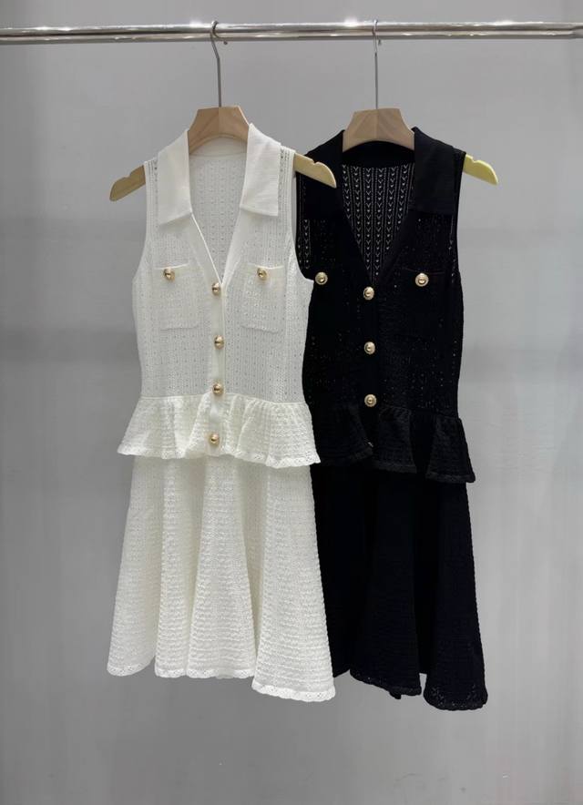 2025新款 荷叶边V领针织连衣裙 Size: S- L