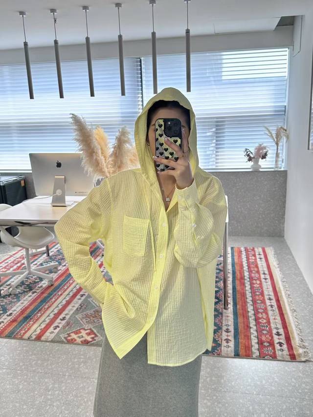 上新 轻薄透气立体肌理感 休闲宽松连帽防晒衫舒适百搭长袖衬衫。码数Sml
