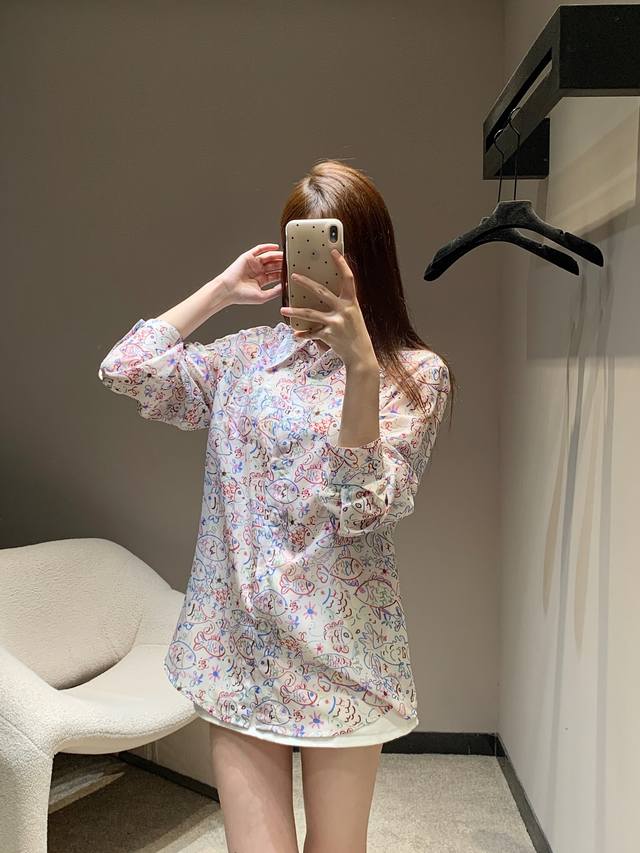 Chane* 25Ss春夏新款 鱼鱼涂鸦印花长袖衬衫丨独家高版出品！配色超级清爽～定制面料轻薄又不失质感Oversize版型上身慵懒有气质 瞬间变成纸片人日常无