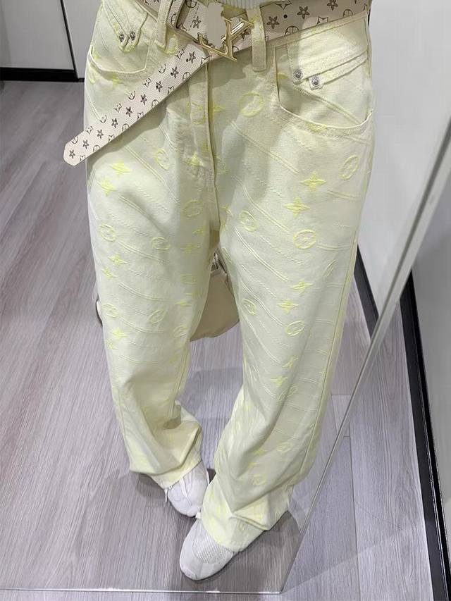 裤子 L*V牛仔裤女夏薄款小个子复古扎染印花宽松慵懒风直筒休闲阔腿裤 面料：棉混纺 Smlxl M码腰围72裤长104 每个码胸围平铺腰围相差4厘米，衣长肩宽相