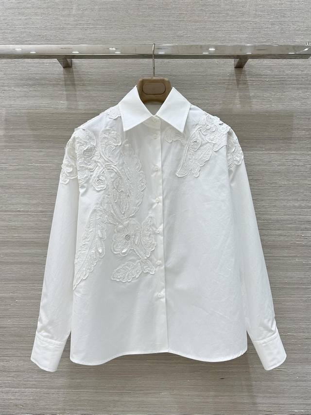 Yb开 独家首发原单品质 蕾丝大王 Es* 25春夏新品！抢先首发，认准我家高品质！超重磅手工立体贴花，浪漫立体镂空剪花刺绣衬衫！时髦宽松版型！原版重工艺定制纯