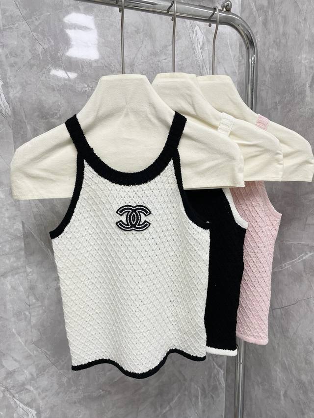 New 小香家25新款凹凸纹理挂脖双C徽标背心出货 3色 S M L码