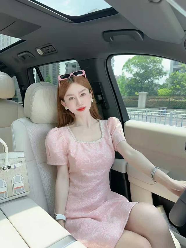 连衣裙 爆款推荐重工设计感时尚显瘦小香风连衣裙Smlxl