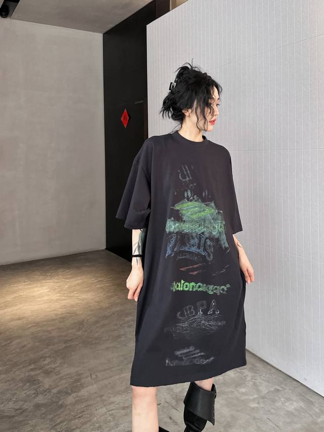 巴黎｜新款T裙，品牌纯棉面料，数码直喷印花加洗水吊磨工艺，宽松版型不挑人，尺码S Ml