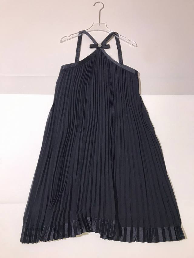 Versace 范思哲女装 拼接缎面蝴蝶结挂脖褶裥百褶露背吊带连衣裙。Smlxl