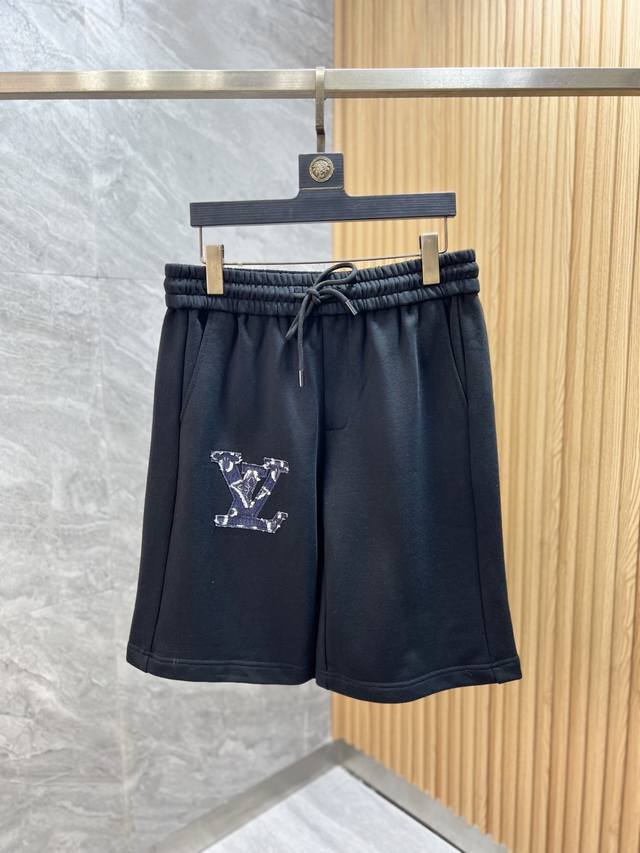 Lv 路易威登 2025春夏新品 三标齐全 五分短裤 好货不用过多介绍 看细节 专柜码数：M-Xxxl 175 140上身建议L