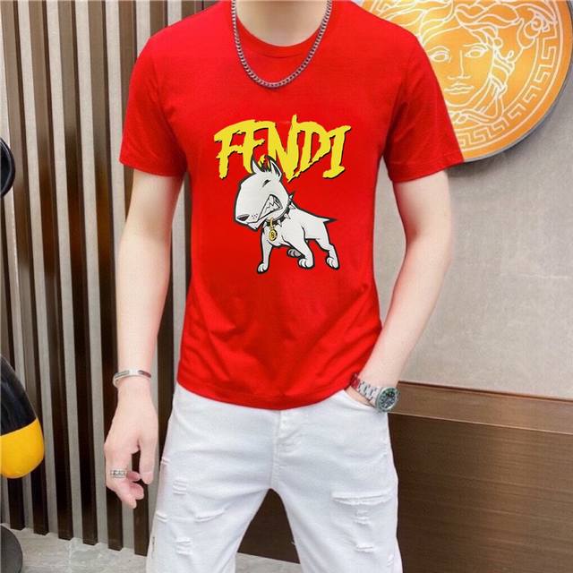 直 品牌 Fendi 芬迪 胖子福音 原单男士休闲短袖T恤，2025春夏新品，定制胸前顶级Logo 工艺、搭配整件细节 品质及剪裁设计都堪称一流，定制进口丝光棉