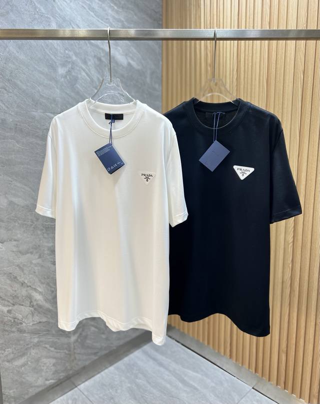 Prada 普拉达 2025年春夏新品上新 三标齐全 圆领短袖T恤 好货不用过多介绍 看细节 专柜码数：S-Xl 175 140建议M ，