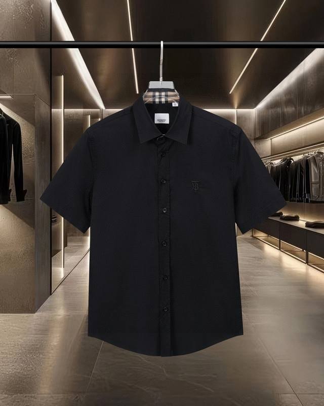 Bur 巴宝莉 Burberry爆款来袭 府绸款格纹弹力棉府绸短袖衬衫系列 2025Ss官网新款短袖 衬衫 衬衣，精美工艺 高端版本，专柜定制面料 透气舒适度高