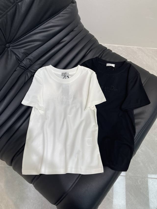 Dior*25春夏新款重工刺绣短袖T恤，进口纯棉面料，经典版型百搭不挑人，上身非常漂亮！Sml Aa