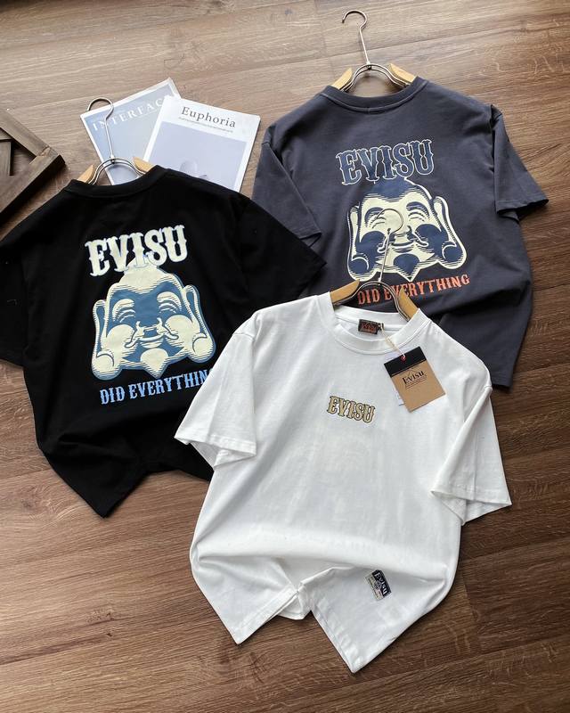 Evisu福神 夏季新品佛头印花经典百搭休闲全棉户外短袖T恤男女同款！！！ 货号：2Esepm4Ts1182Xxct 工艺：印花 面料：100%纯棉 这款三色短