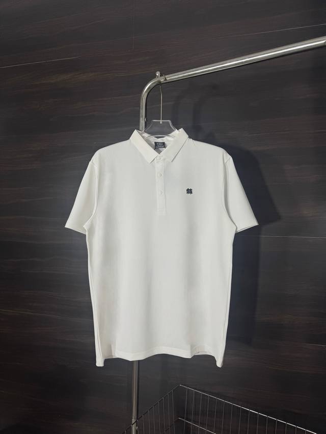 款号：He251 Kolon Sport 可隆小标弹力速干短袖Polo衫 面料采用竹节速干布，上身透气轻薄，上手舒适感极佳，胸前小标采用无痕压胶工艺，翻领纽扣设