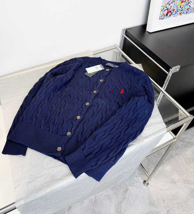 款号：L05 藏青 Ralph Lauren 拉夫劳伦Rl胸前经典战马Logo刺绣绞花纹麻花纽绳圆领长袖排扣针织毛衣开衫外套 颜色： Size：Xs S M L