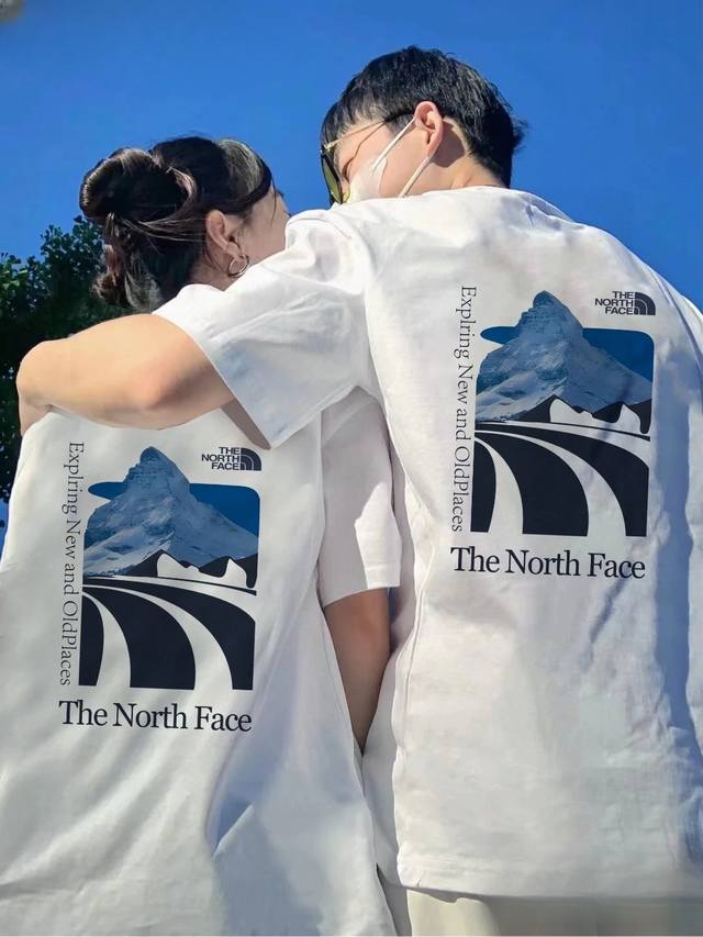 268款The North Face北面高品质短袖，260克双纱面料，现货可报，宽松版型，最大穿到220斤都行，码数Mlxlxxl，颜色：白色，黑色
