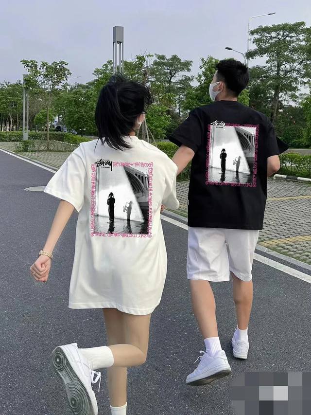 1168款斯图西Stussy高品质短袖，260克双纱面料，现货可报，宽松版型，最大穿到220斤都行，码数Mlxlxxl，颜色：黑色，白色