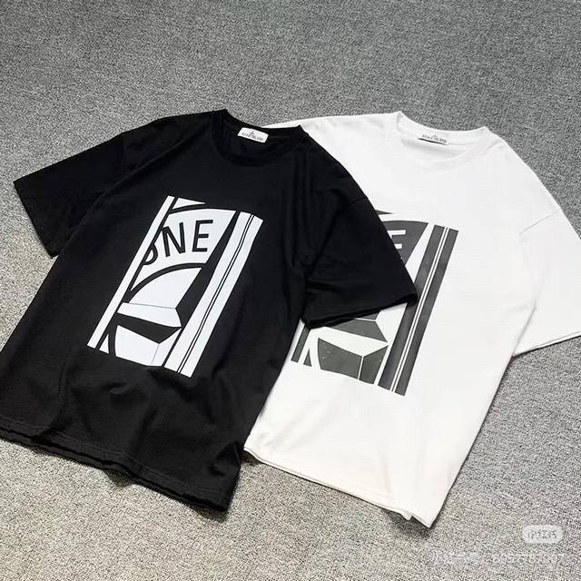 330款纯棉260克面料Stone Island石头岛数码直喷印花圆领短袖T恤，男女同款，宽松版型，码数Mlxlxxl，颜色：黑色，白色