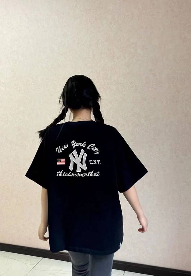 A300# Mlb Yankees-Ny圆领短袖半袖T恤 面料采用240克纯棉面料 双线二本针压线 久洗不变形 原版定制三标 高端进口印花 随意水洗 情侣可穿