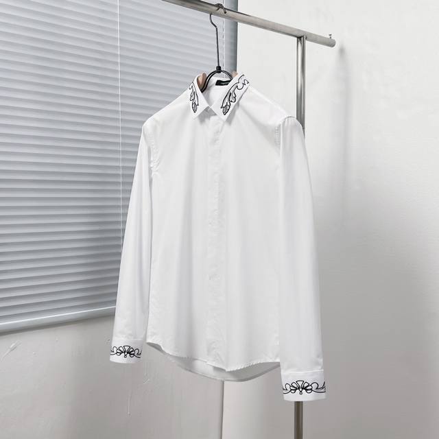 Vers* 范思哲 领子袖口巴洛克图案刺绣衬衫 码数：M-3Xl 颜色：黑 白