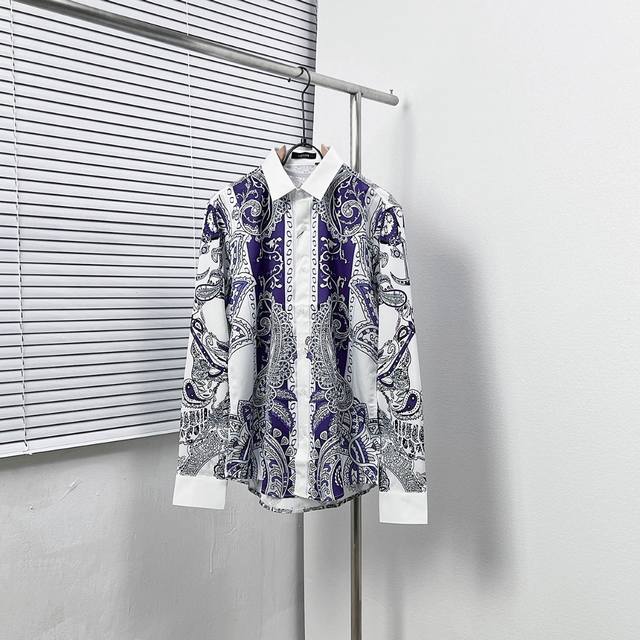 Vers* 范思哲 宫廷风腰果花定位印花衬衫 码数：M-3Xl