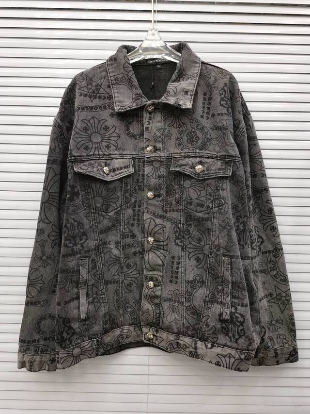 克罗心新款匹印梵文重工洗水怀旧色牛仔外套 款号：666 尺码：S M L Xl