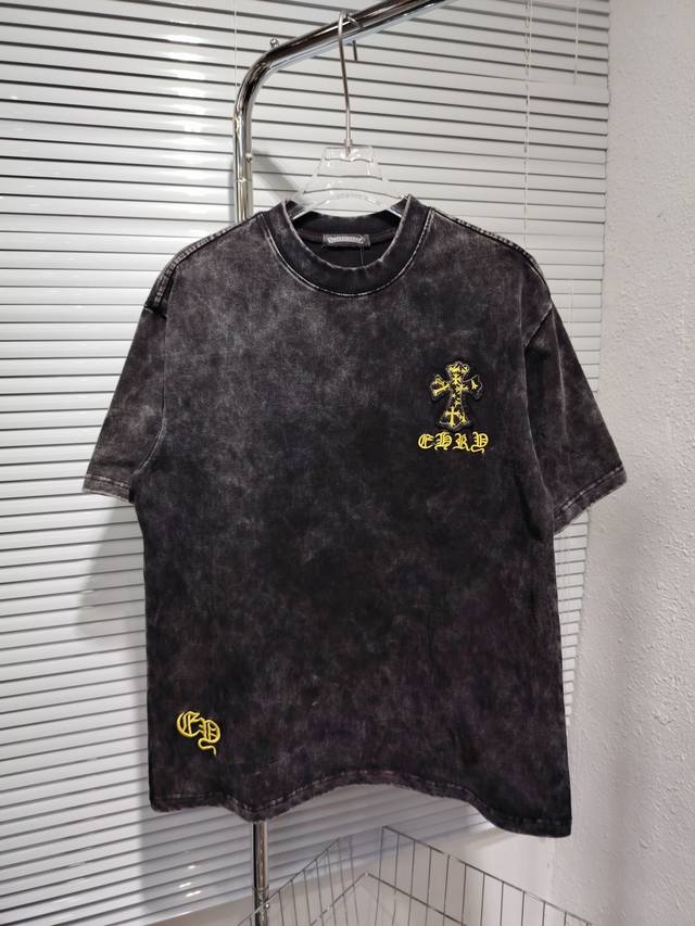 款号：X05 款 Ch克罗心2025Ss春夏新款纯棉300G双纱纯棉男女同款短袖 不需要所谓烂大街的华丽文案 主打品质 面料成品做旧洗褪炒雪花怀旧效果 不变形不