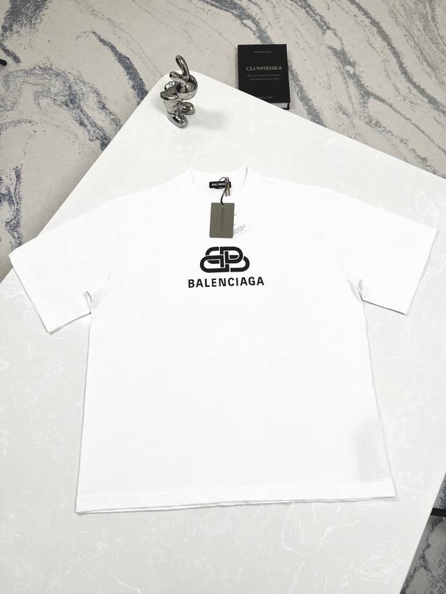 高版本 Balenciaga -巴黎世家-经典款锁扣印花短袖T恤 Size:Xs-L