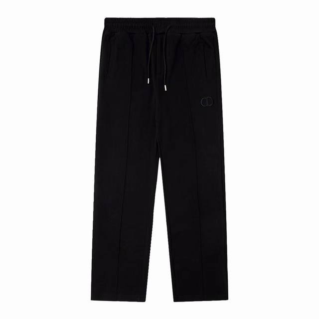 Dior Cd Fw 西装小标休闲裤 尺码Xs S M L 采用近几年流行的空气朱迪棉 上身舒适 全裤4个口袋 对折工艺 内里全包骨 Yp一致 日常通勤首选