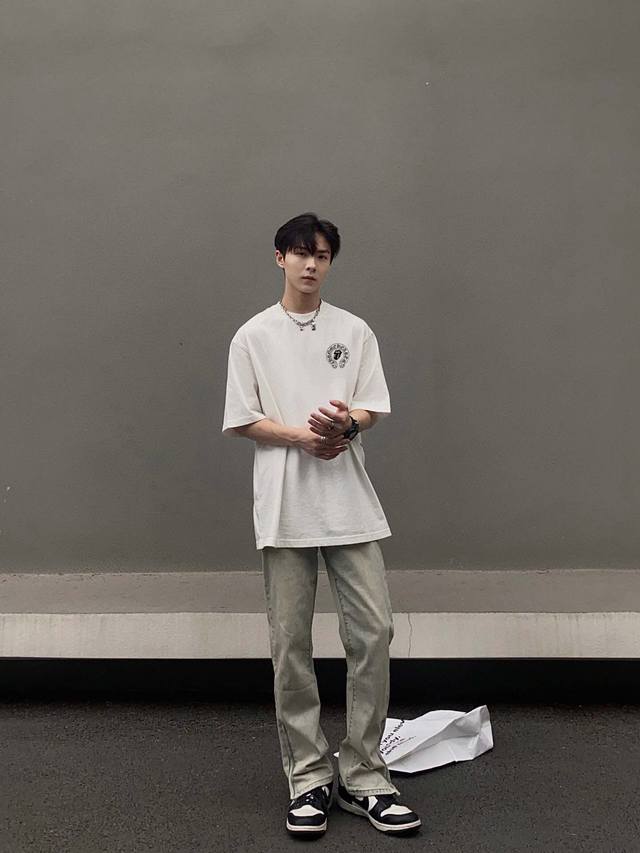 Chrome Hearts 克罗心23S 滚石联名印花情侣短袖 采用230克定制精梳棉，三针五线做工，领口包包边条 舒适透气柔软又亲肤 上身显瘦挑高小哥小姐姐绝
