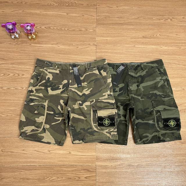 Stone Island 石头岛迷彩口袋机能勋章短裤 甄选品质 实拍可见 面料采用高品质正品迷彩工装面料 质感有型 清凉面料 面料上身舒服 当季必备 版型超正