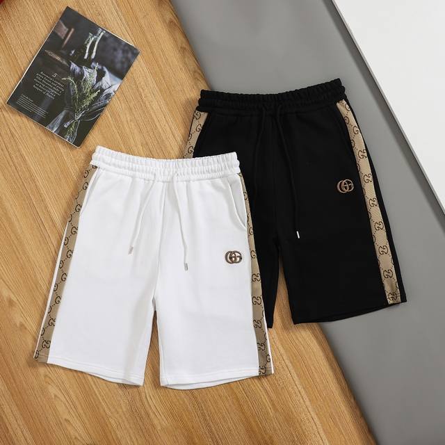 高品质 Gucci 古驰 新款 织带双G短裤 采用织带拼接工艺 原版辅料一比一，三标齐全，高克重毛圈纯棉 精梳紧密纯棉面料，舒适透气不易变形。宽松版型 男女同款