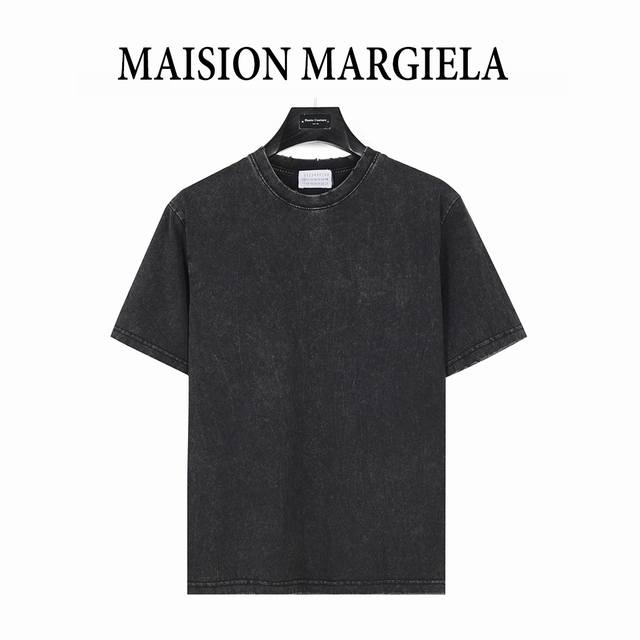 Maisonmargiela 马吉拉 25Ss 后背数字牙刷绣喷马溜洗水短袖T恤 原版开发 手感柔顺不变形不缩水 独家定织定染高克重紧密精梳棉面料 质感柔软舒适