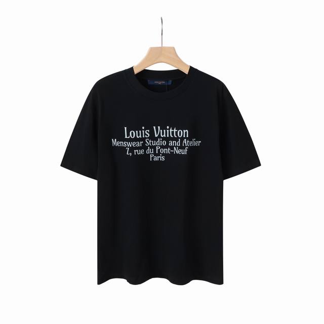 6631# Lv 黑白印花男女同款纯棉短袖T恤 原版面料 官方同款 定制2 双股32支双纱纯棉精梳 面料 手感非常舒服 春夏最新砖柜同步 Os落肩版型 时尚又个