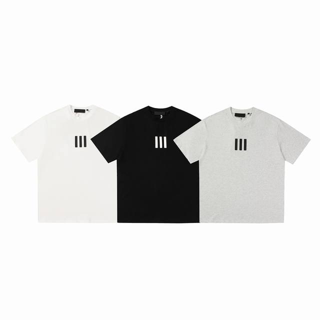 顶级版本 Fear Of God Essentials X Adidas联名款三条杠前后印花圆领短袖T恤 高街Oversize落肩宽松版型 今年夏天Fog粉丝必