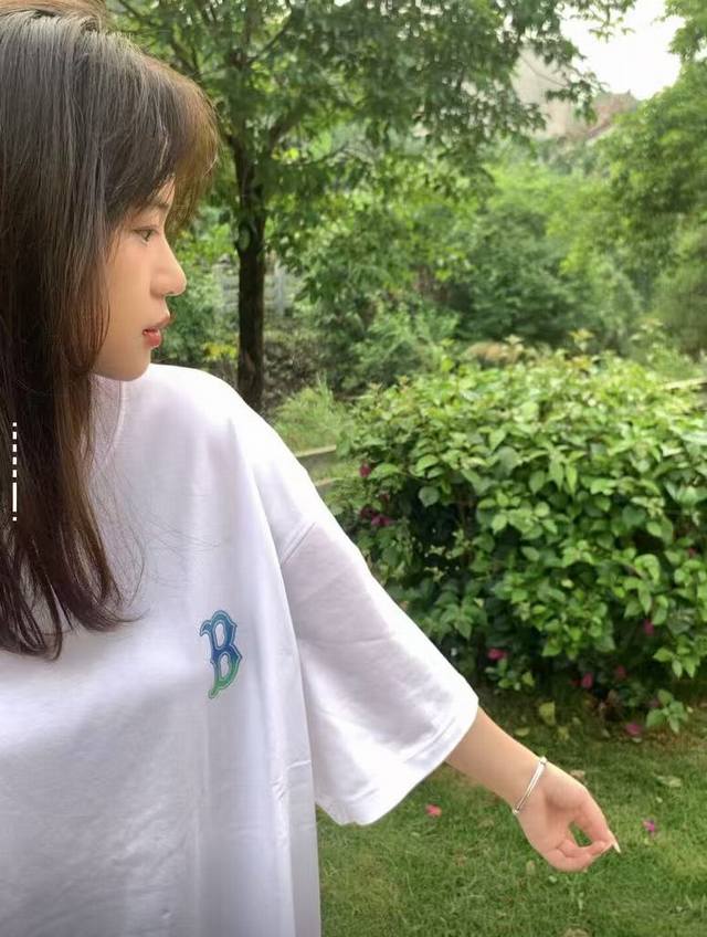 款号 618 专柜短袖Ny渐变字母男女休闲宽松老花大标印花T恤闪闪发光 颜色：白色 黑色 尺码 S M L Xl