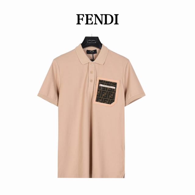 Fendi 芬迪 皮革饰边口袋拉链短袖 Polo衫 爆款来袭，区别市面通货，顶级版本，官网同步一比一复刻。口袋饰边采用真皮，滑板风 T 恤Polo衫，胸前拉链口