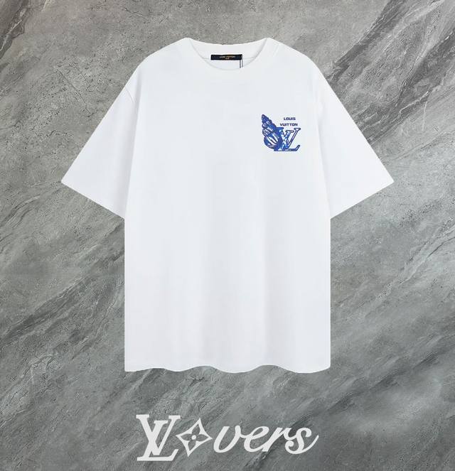 6669# 路易威登 Lv 2025新款高品质圆领短袖T恤 袖口车有进口绣花标 定制定染,手感非常舒服 超级百搭好看的一款短袖 三标齐全 非市场普通版本 随意对