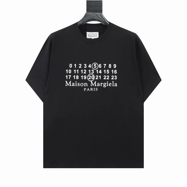 高版本Maisonmargiela 马吉拉 数字印花短袖，男女同款。 满满的高级感 性价比超高 手感超级柔软、细腻、柔软和不起球且不变形 G纯棉品质，后领标志对