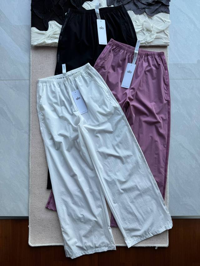 全自动拉腿遮不买真的会遗憾 Alo Breezy Wide Leg Pant超薄阔腿直筒裤 代购售价 0+软妹币！上身瞬间不一样！裸眼视觉比例炸裂！腿长两米既视